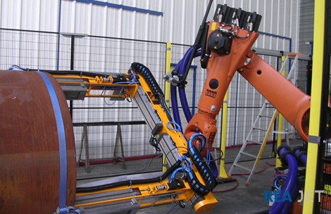 Foto: xxxx16-nozzles large character printer - Printing on large Pipeline Tubes.