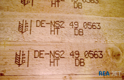 Foto: REA JET - High Resolution printing system - contact-free marking of wood